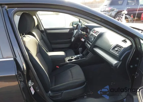 2017 Subaru Outback 2.5I Premium z USA, uszkodzony, nr VIN 4S4BSAFC7H3328306